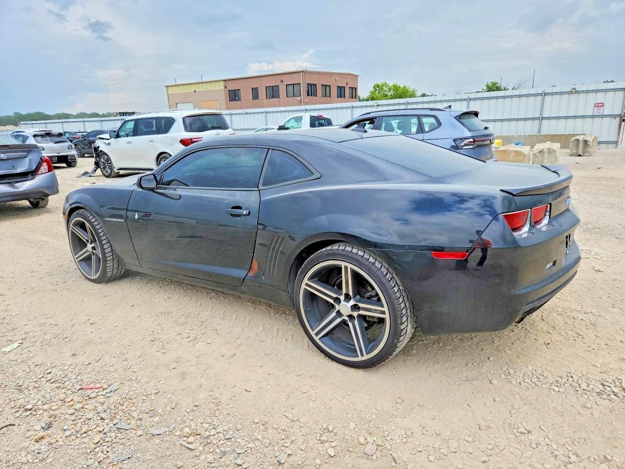 2012 CHEVROLET CAMARO LS — Фото 2 из 12