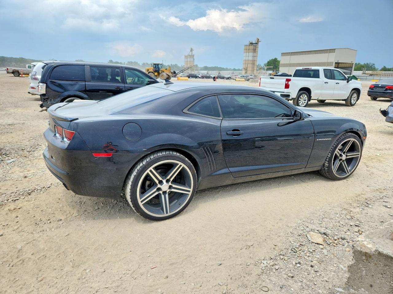 2012 CHEVROLET CAMARO LS — Фото 3 из 12