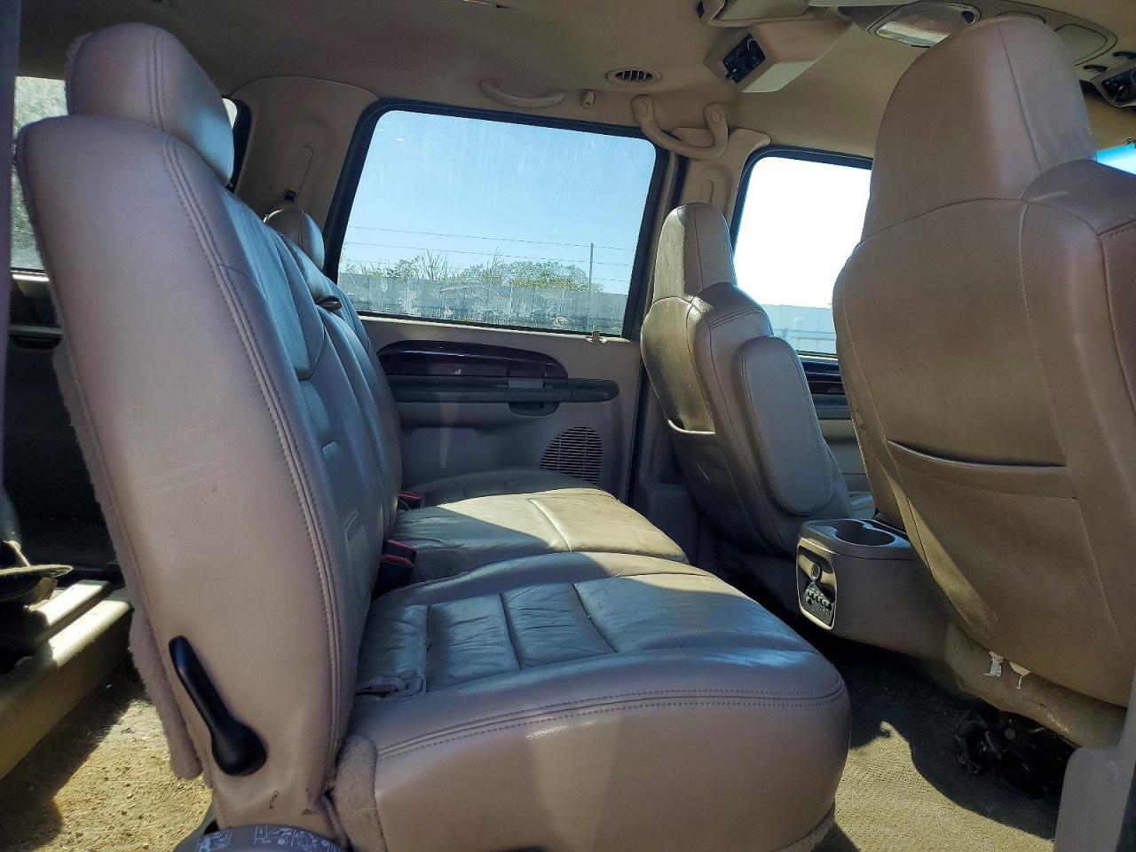 2004 FORD EXCURSION LIMITED — Фото 11 из 13