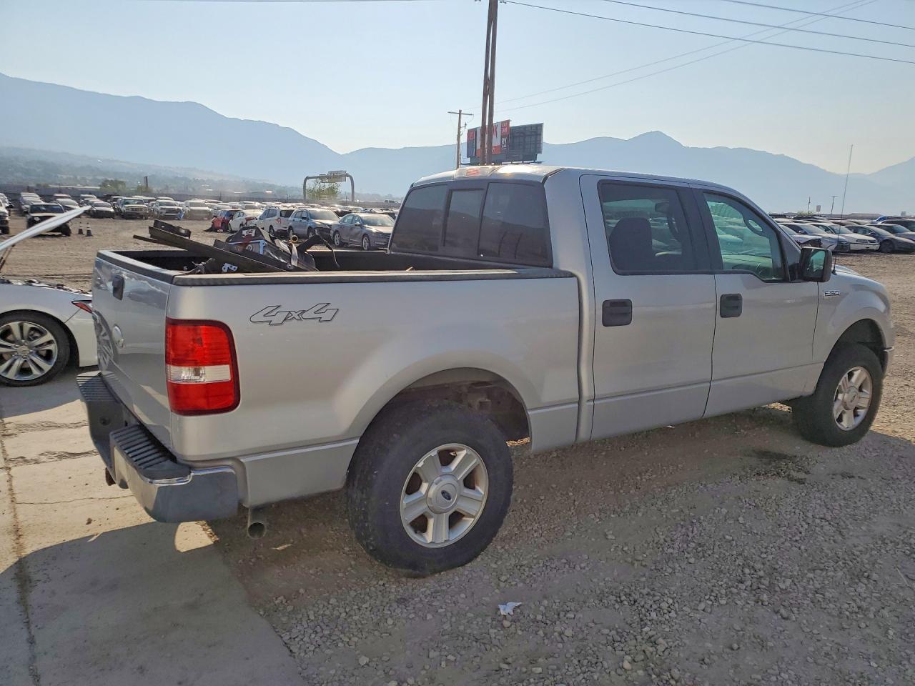 1FTPW14594KD05631 2004 FORD F150 photo no. 3