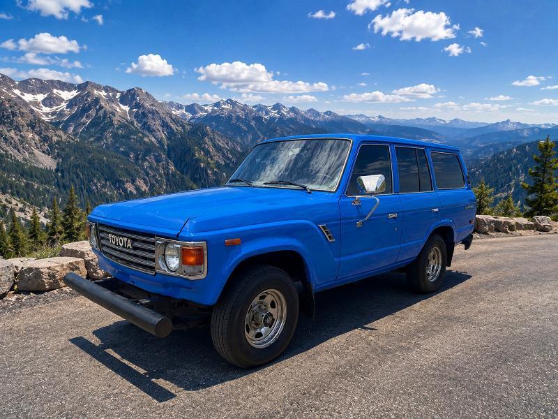 1983 TOYOTA LAND CRUISER FJ60 — Фото 2 из 10