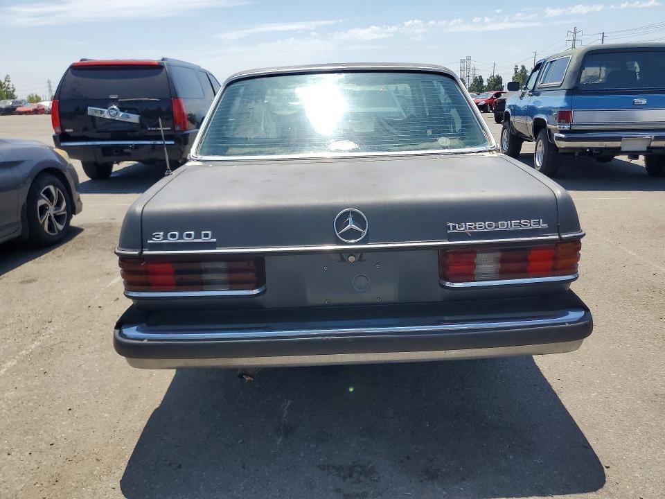 1983 MERCEDES-BENZ 300 DT — Фото 6 из 13