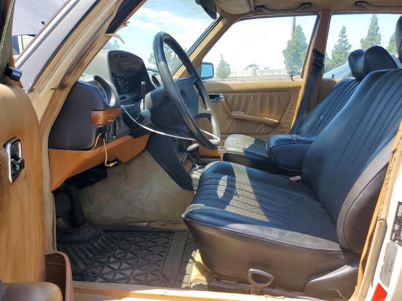 1983 MERCEDES-BENZ 300 DT — Фото 7 из 13