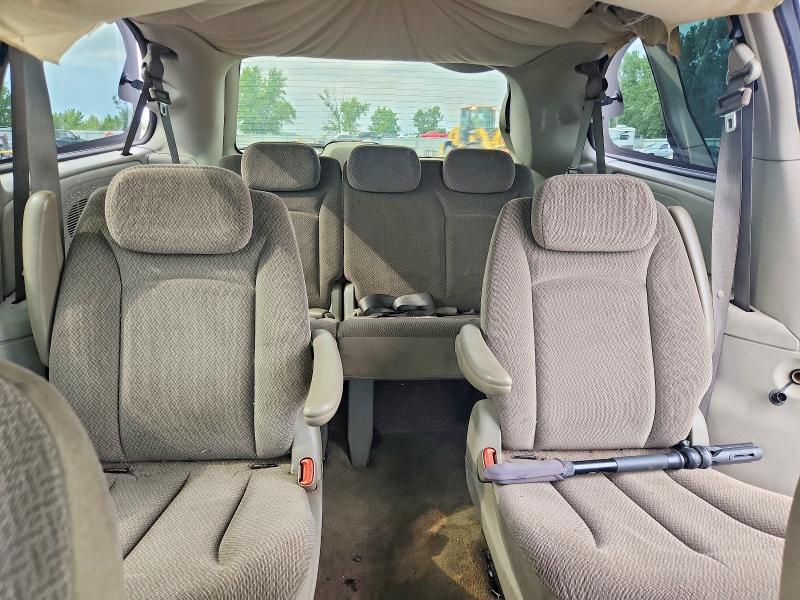 2006 CHRYSLER TOWN AND COUNTRY — Фото 10 из 13