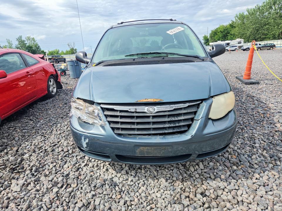 2006 CHRYSLER TOWN AND COUNTRY — Фото 5 из 13