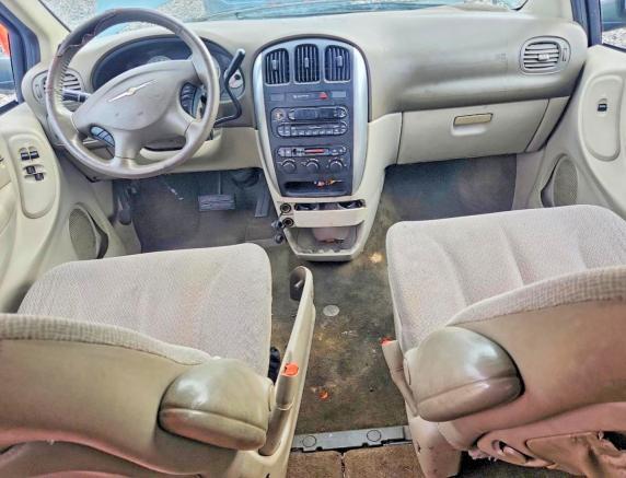 2006 CHRYSLER TOWN AND COUNTRY — Фото 8 из 13