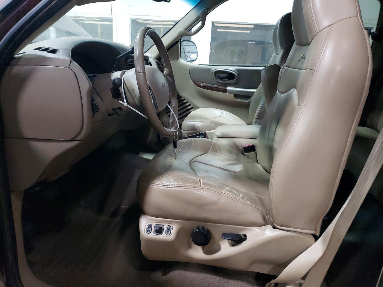 2000 FORD F150 — Фото 7 из 12