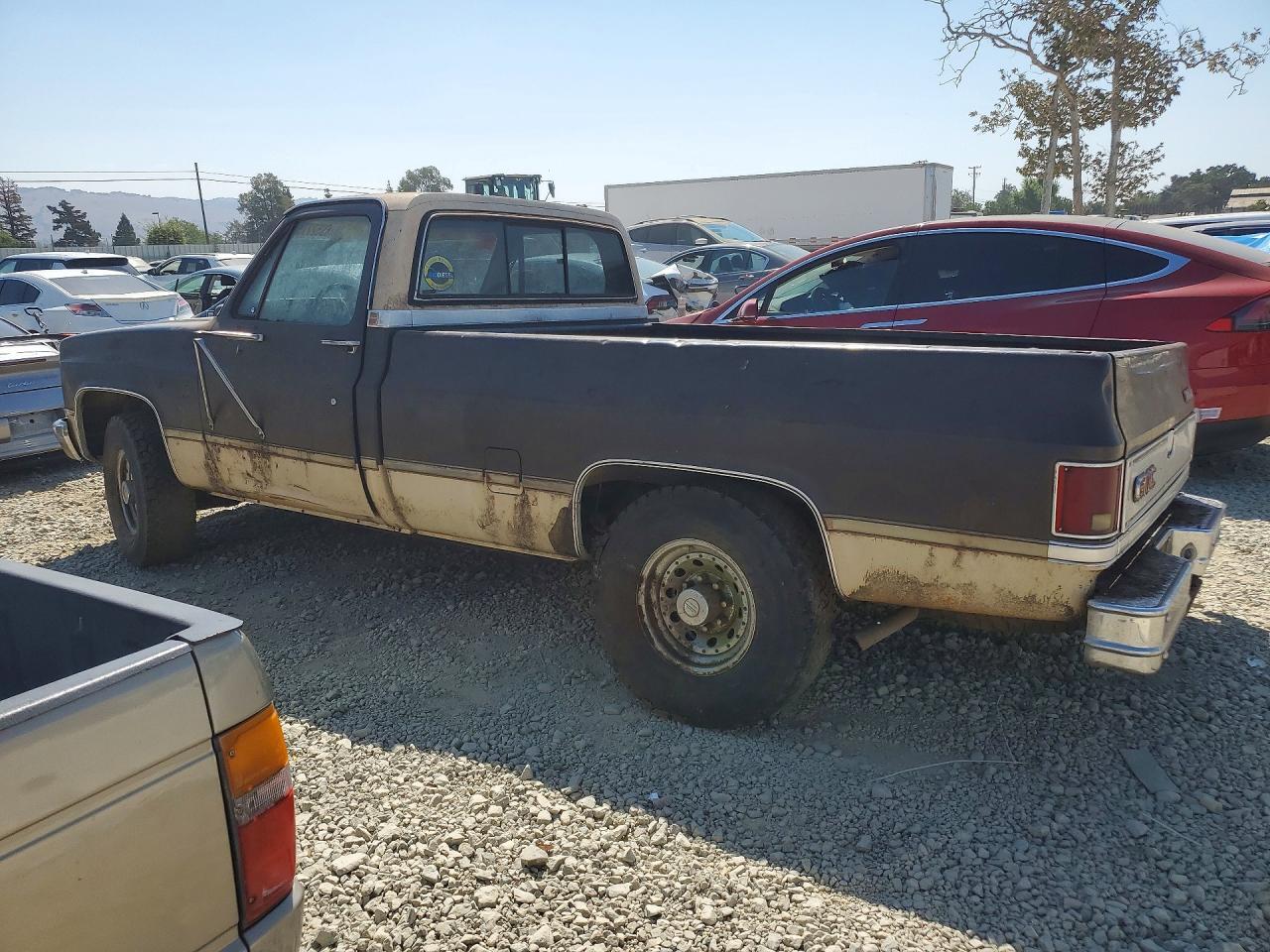 1985 GMC C2500 — Фото 2 из 12