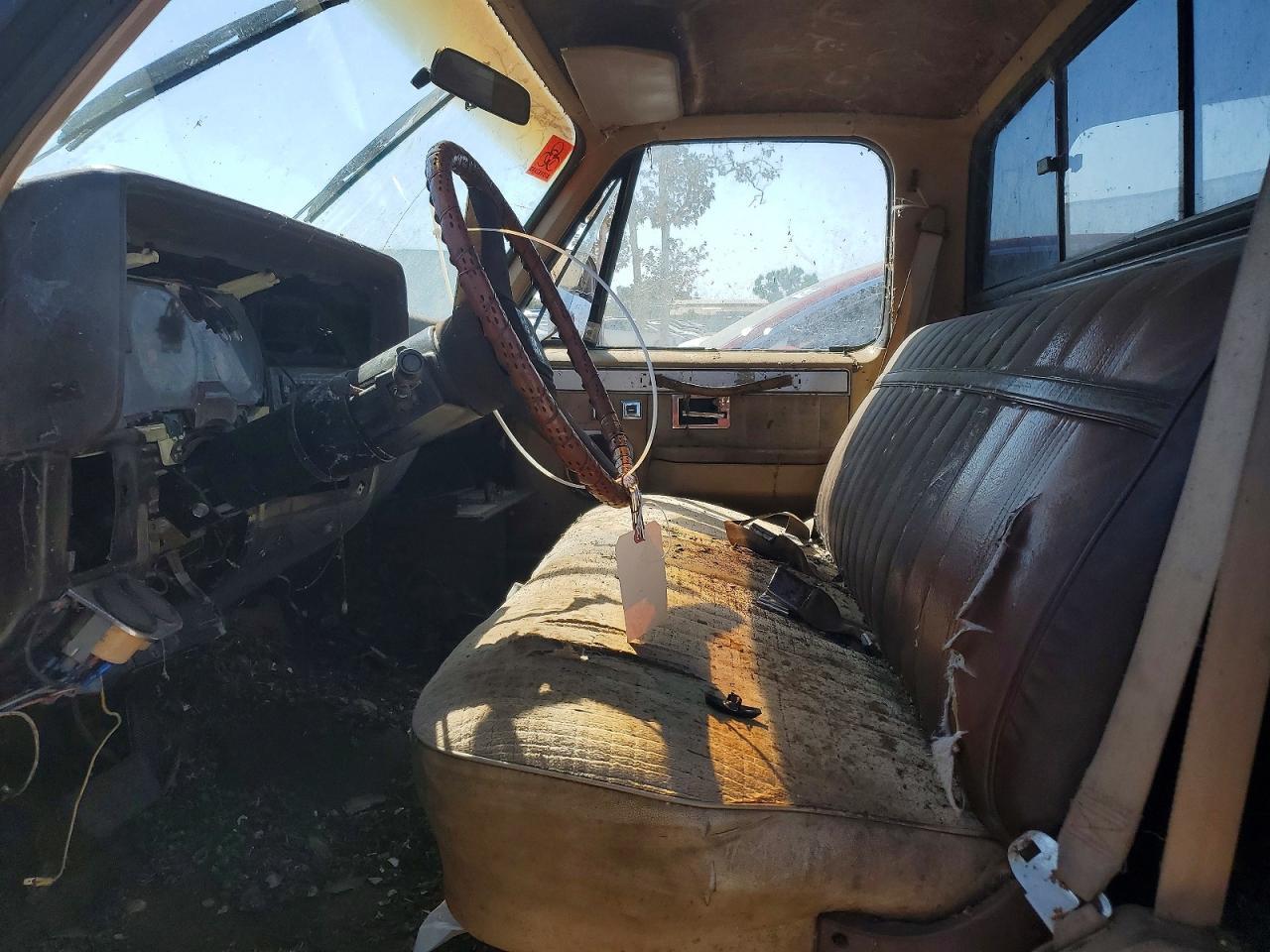 1985 GMC C2500 — Фото 7 из 12