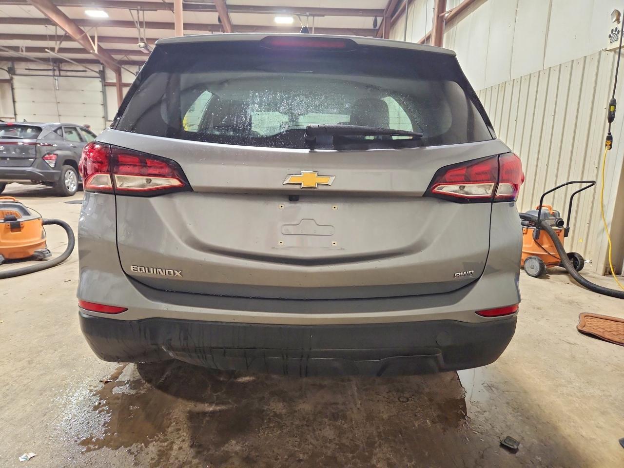2024 CHEVROLET EQUINOX LS — Фото 6 из 13