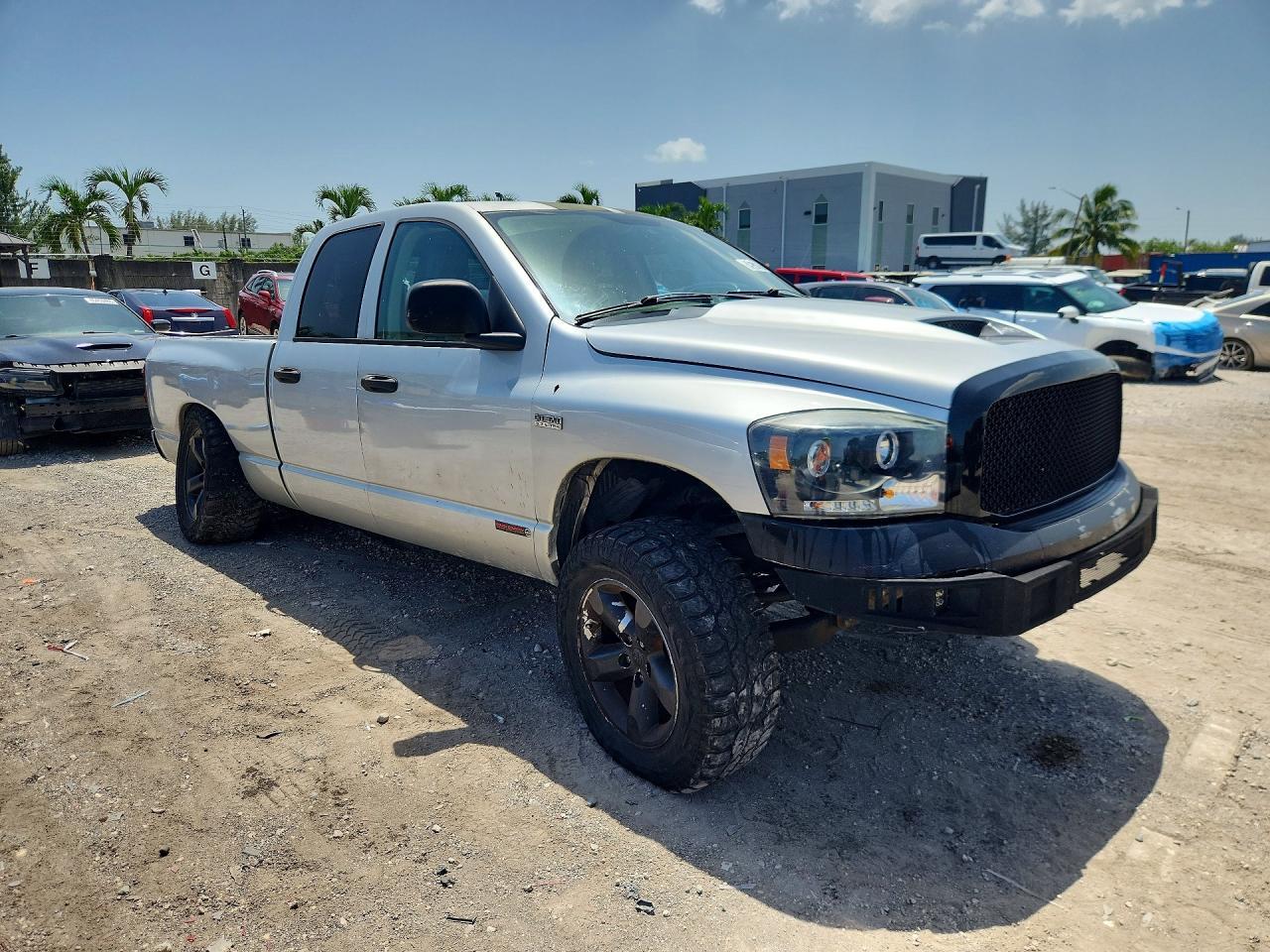 2008 DODGE RAM 1500 ST — Фото 4 из 12