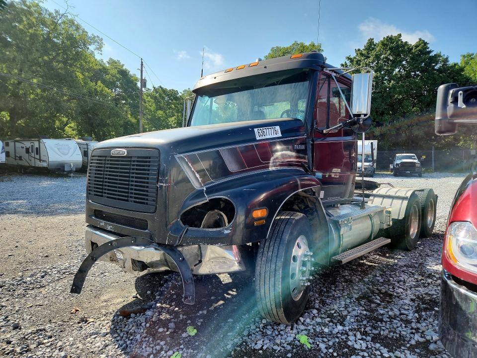 2000 FREIGHTLINER FL112 SEMI TRUCK
