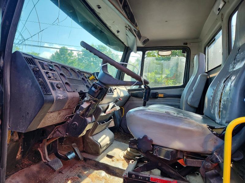 2000 FREIGHTLINER FL112 SEMI TRUCK — Фото 7 из 12