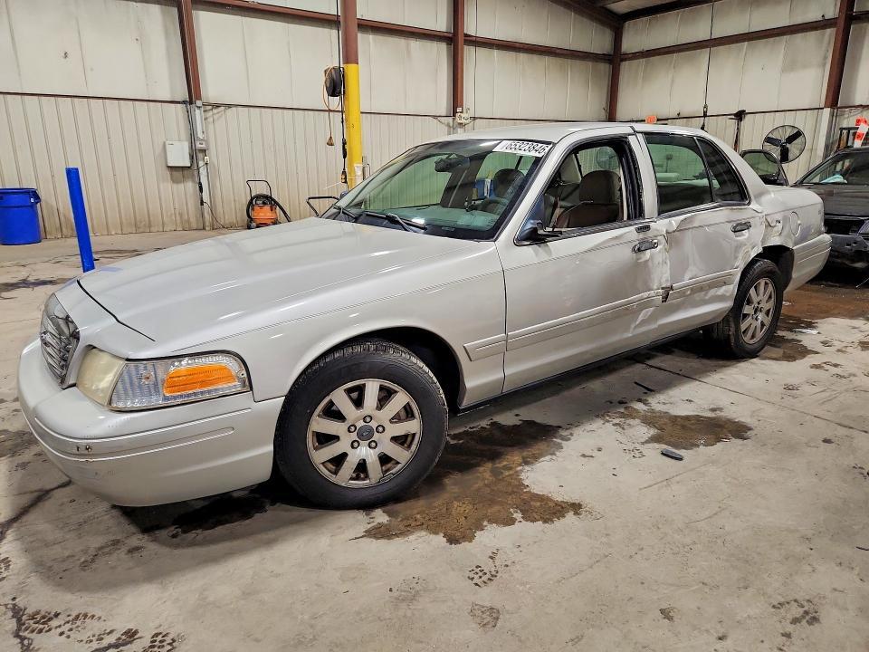 2008 FORD CROWN VICTORIA 2FAFP74V48X102084