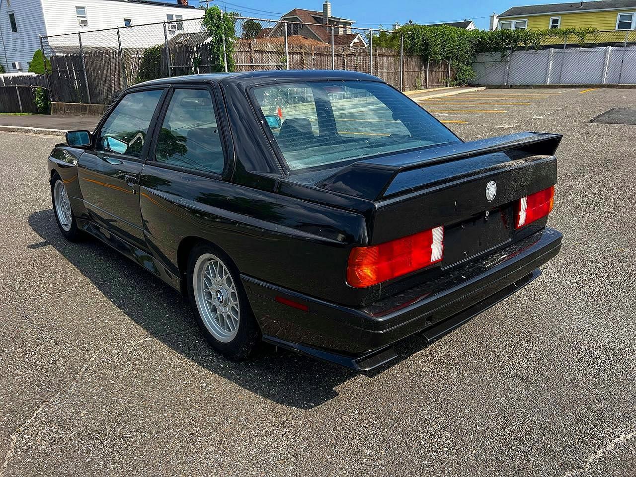 WBSAK0308J2196598 1988 BMW M3 photo no. 3