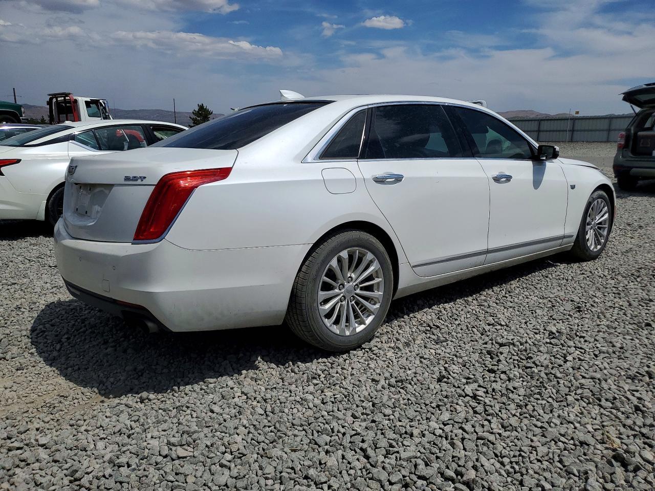 2016 CADILLAC CT6 — Фото 3 из 12