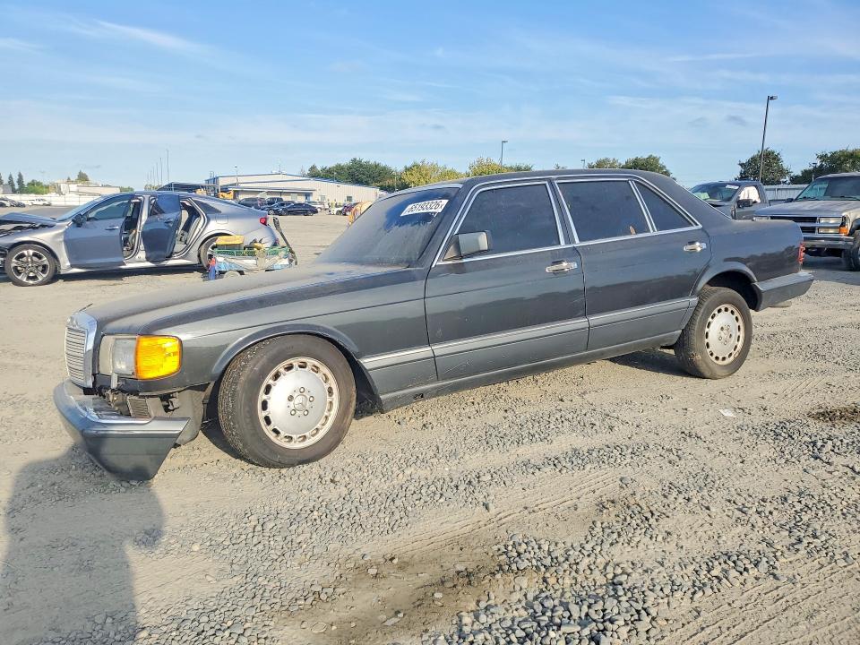 1990 MERCEDES-BENZ 350 WDBCB35D5LA559528