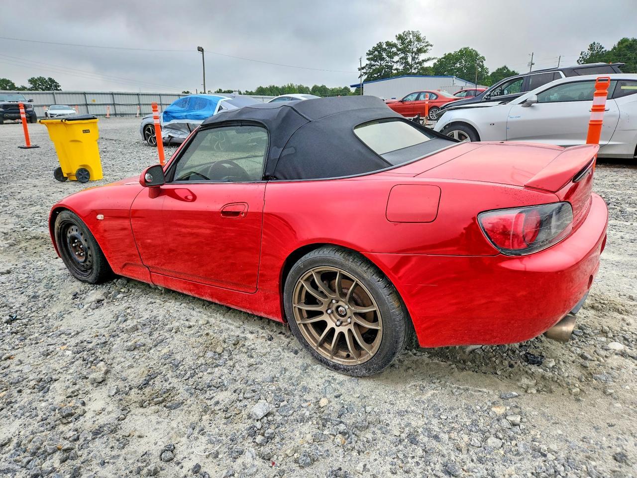JHMAP1146YT005946 2000 HONDA S2000 photo no. 2
