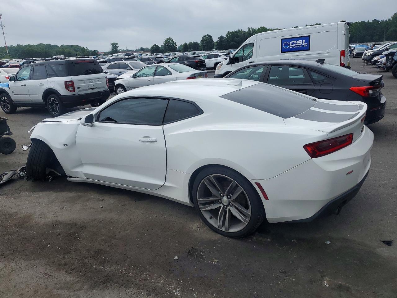 2016 CHEVROLET CAMARO LT — Фото 2 из 13