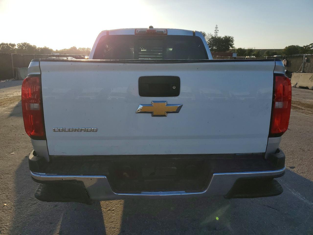 2016 CHEVROLET COLORADO Z71 — Фото 6 из 12
