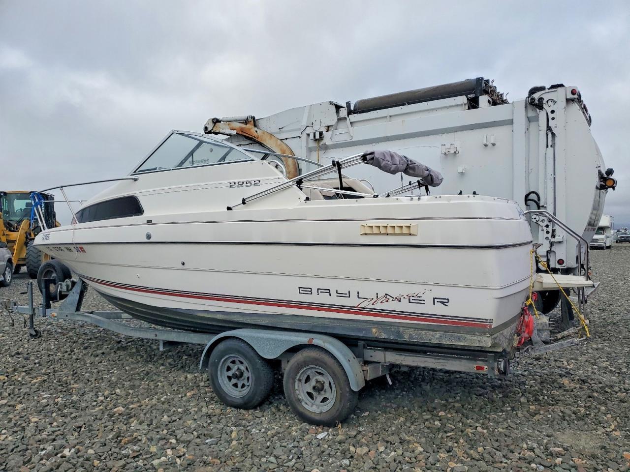 1992 BAYLINER 2255 CIERA BOAT — Фото 3 из 10