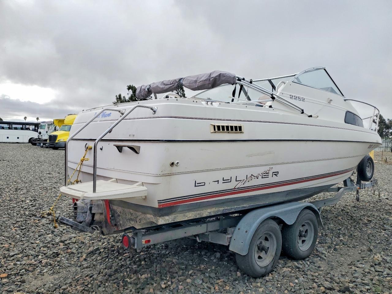 1992 BAYLINER 2255 CIERA BOAT — Фото 4 из 10