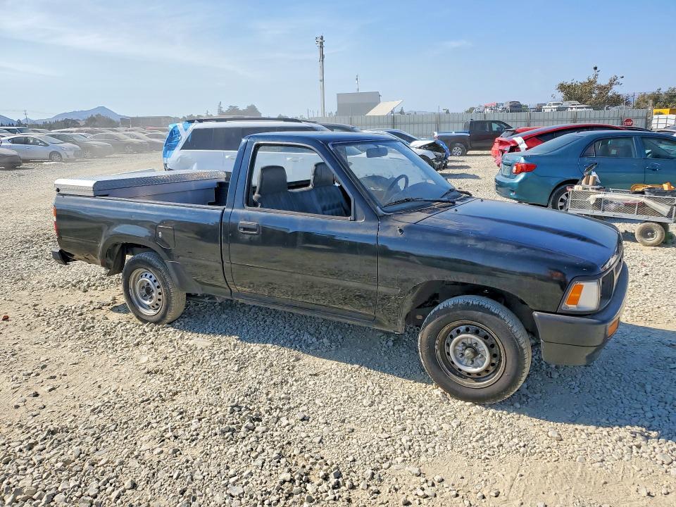 JT4RN81A7N5146825 1992 TOYOTA PICKUP photo no. 4