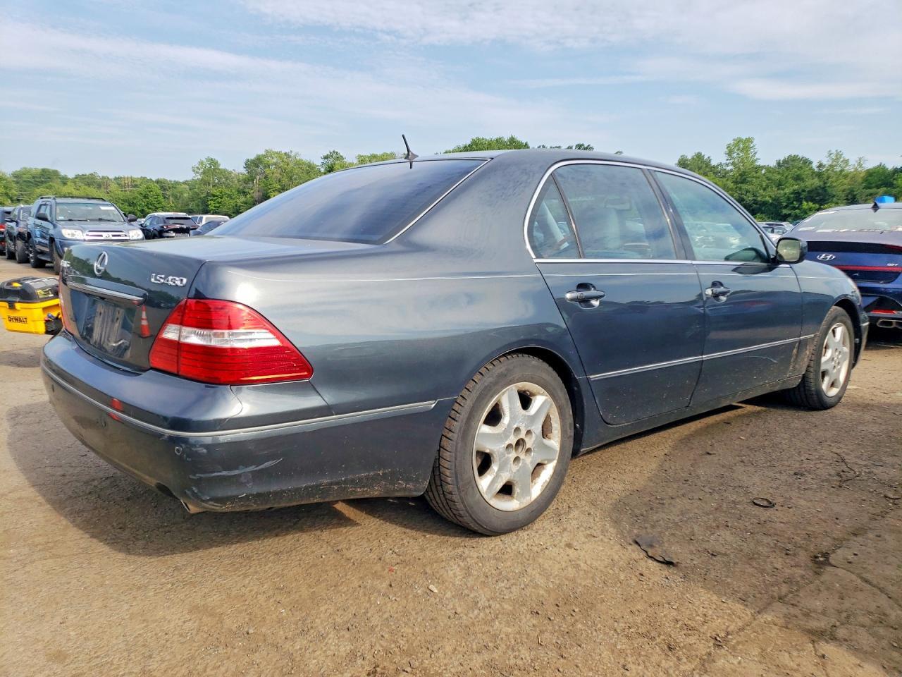 2004 LEXUS LS 430 — Фото 3 из 12