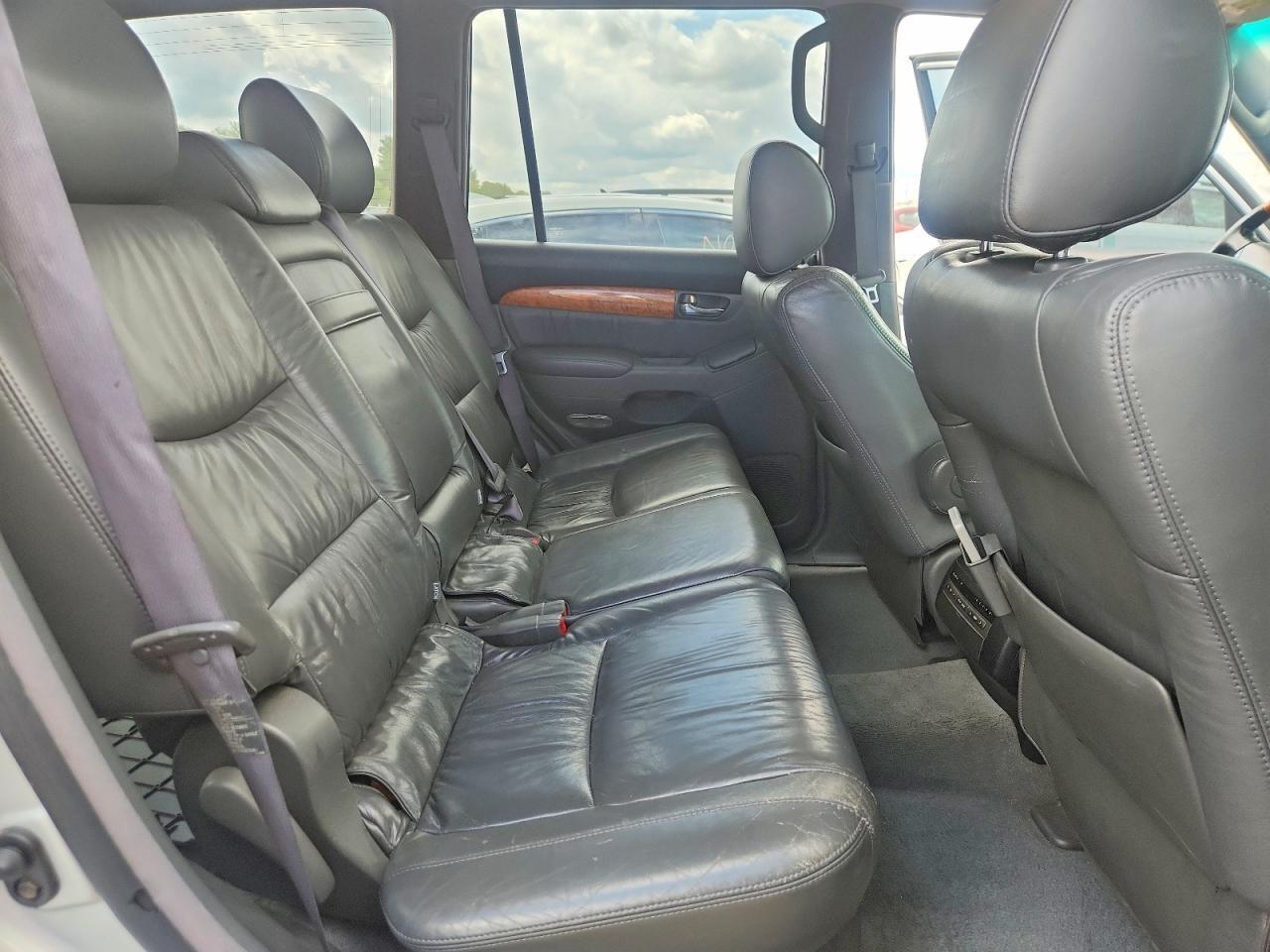 2004 LEXUS GX 470 — Фото 10 из 12