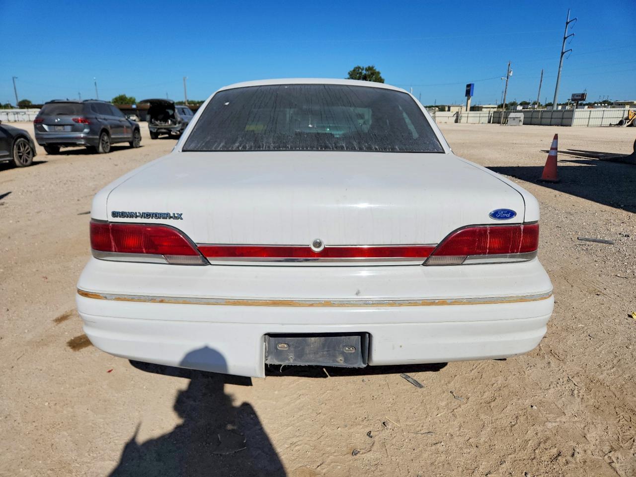 2FALP74W5PX191402 1993 FORD CROWN VICTORIA photo no. 6