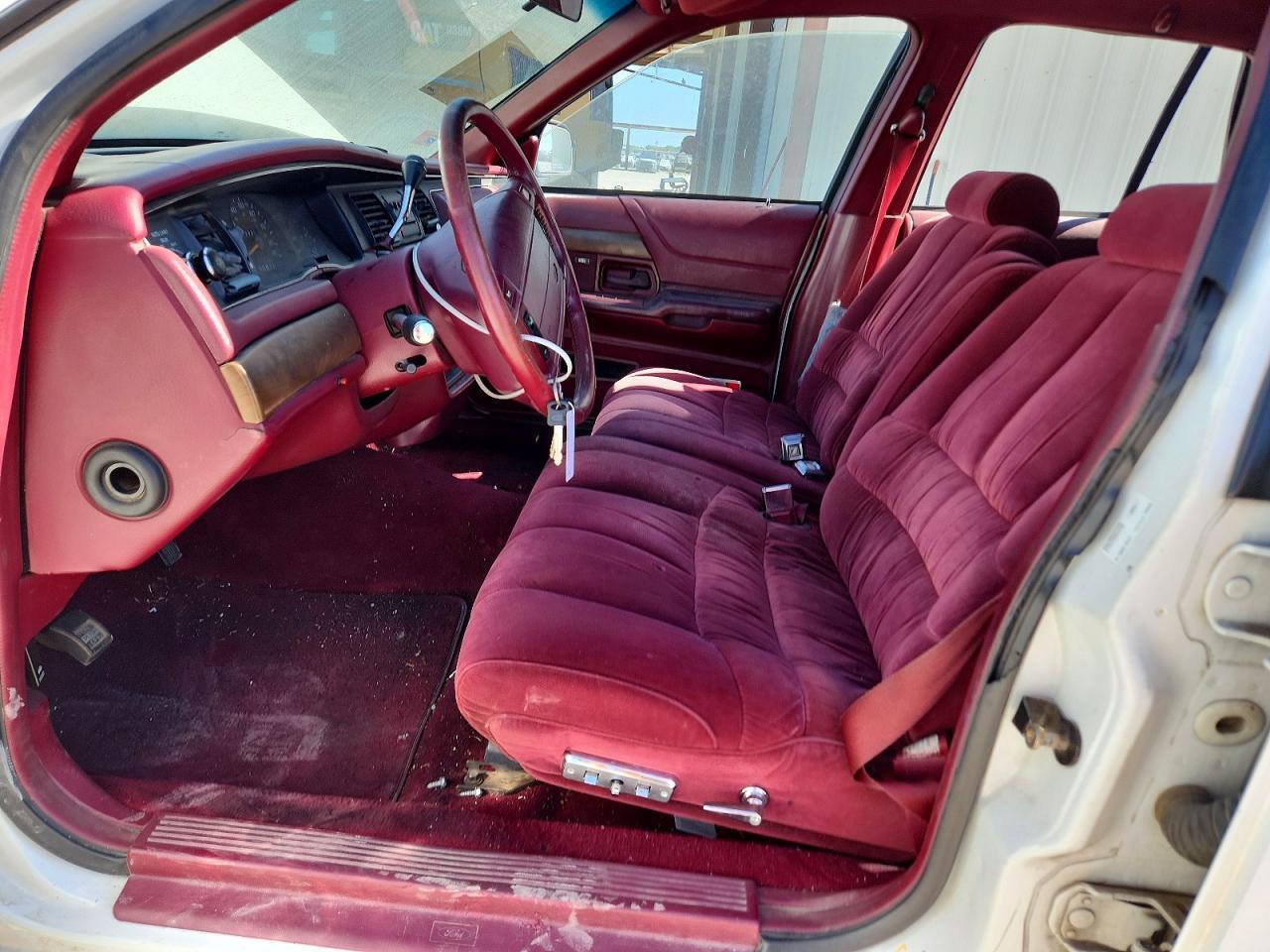 2FALP74W5PX191402 1993 FORD CROWN VICTORIA photo no. 7