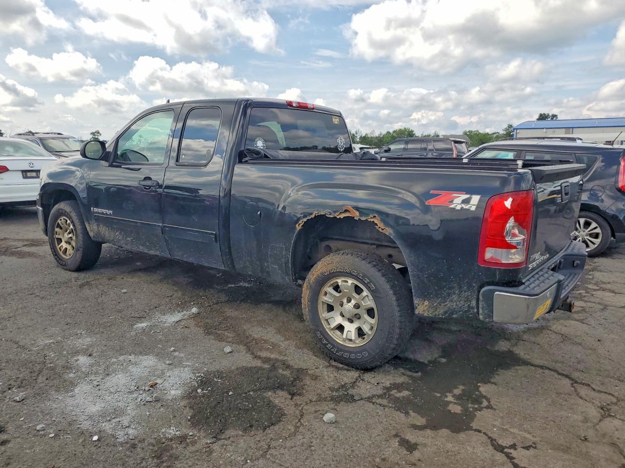 2008 GMC SIERRA K1500 — Фото 2 из 13