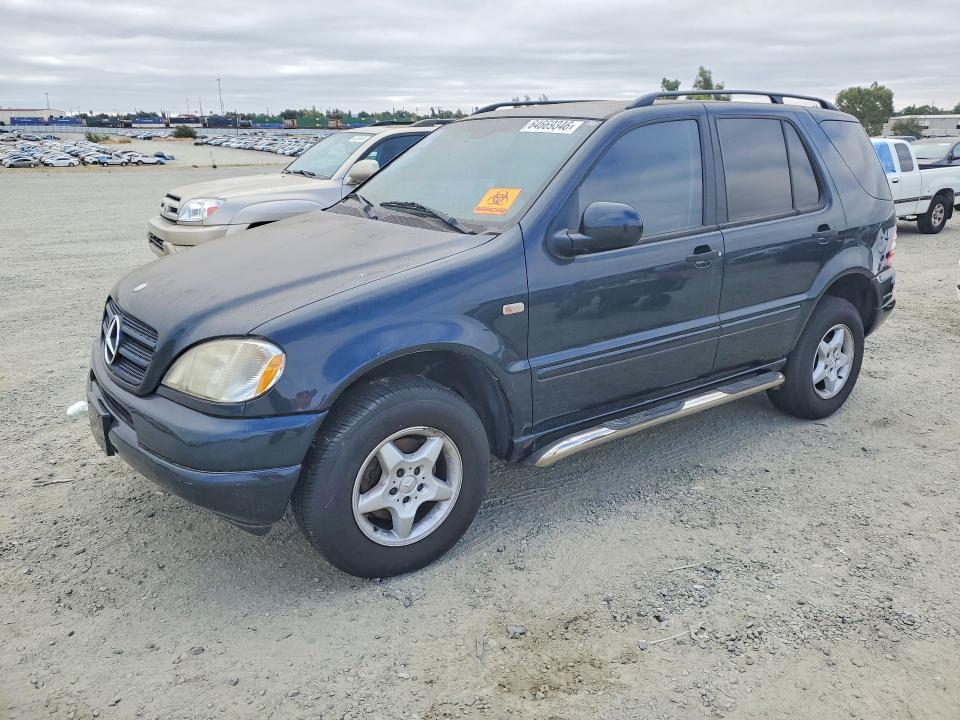2000 MERCEDES-BENZ ML 4JGAB54EXYA216599