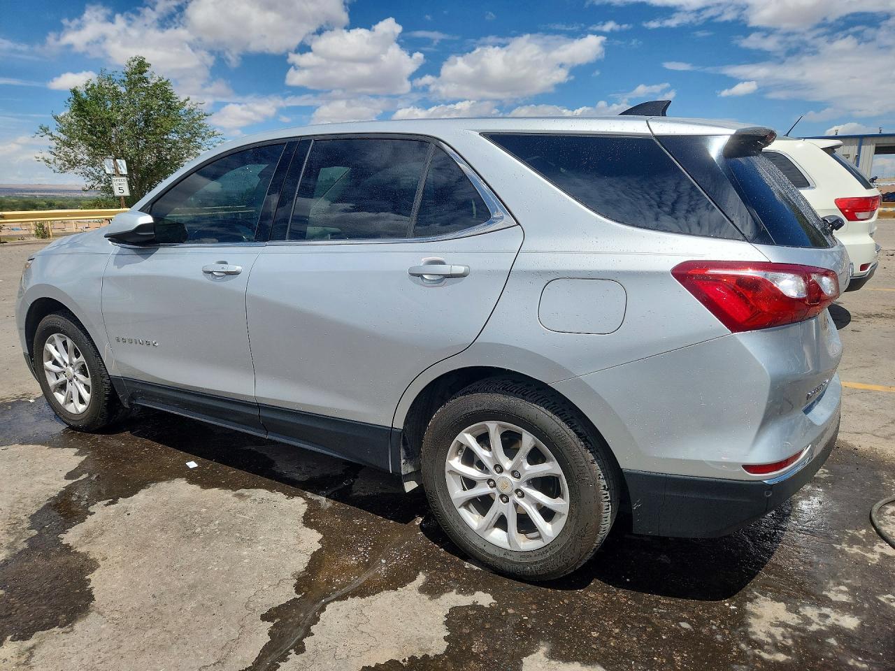 2020 CHEVROLET EQUINOX LT — Фото 2 из 13