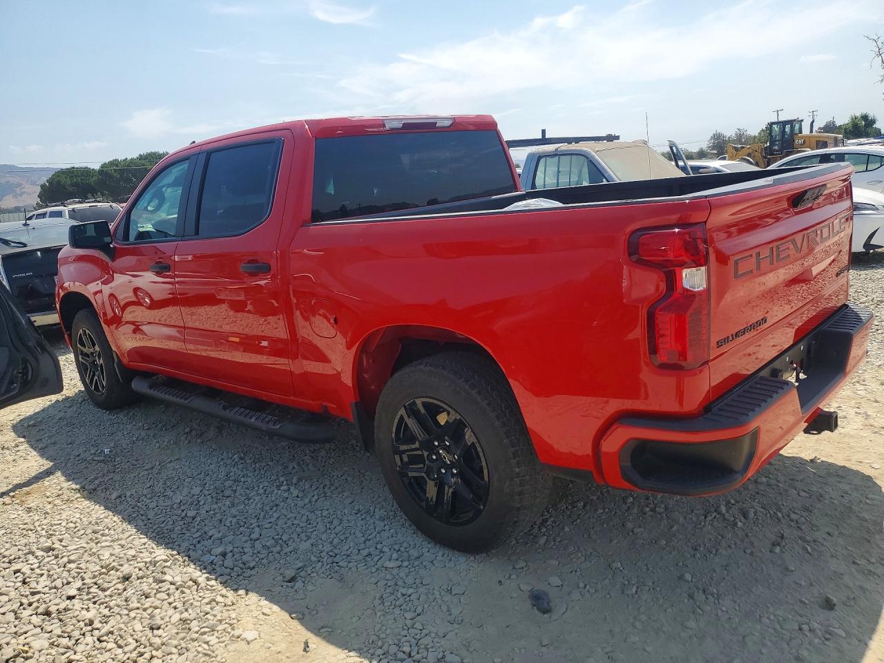 2024 CHEVROLET SILVERADO C1500 CUSTOM — Фото 2 из 12