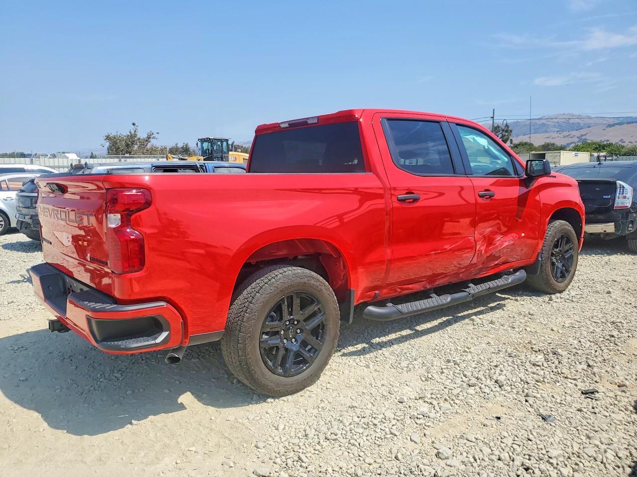2024 CHEVROLET SILVERADO C1500 CUSTOM — Фото 3 из 12