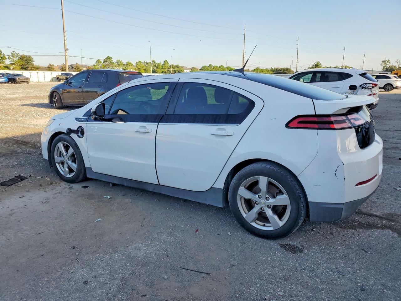 2012 CHEVROLET VOLT — Фото 2 из 12