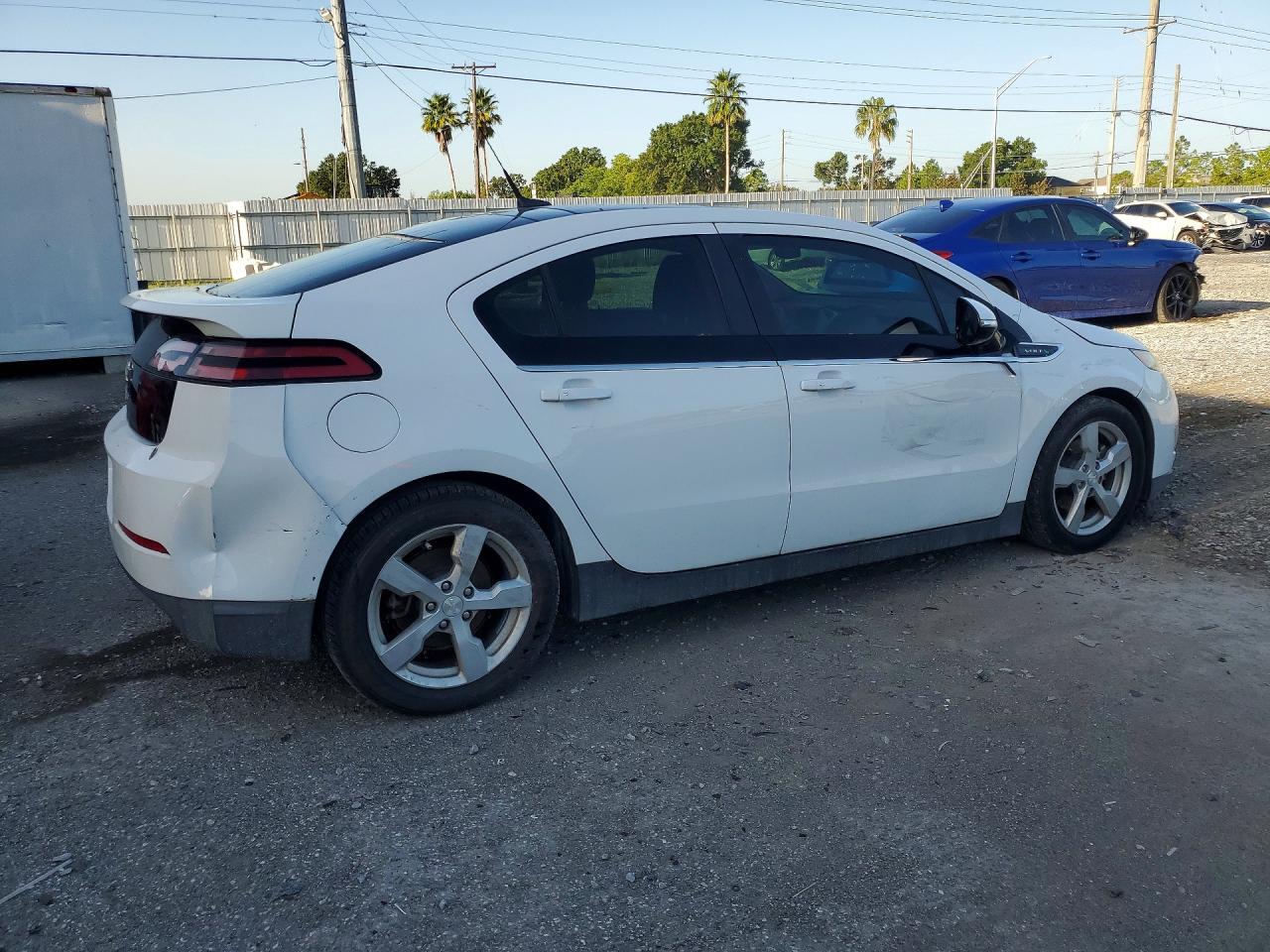2012 CHEVROLET VOLT — Фото 3 из 12