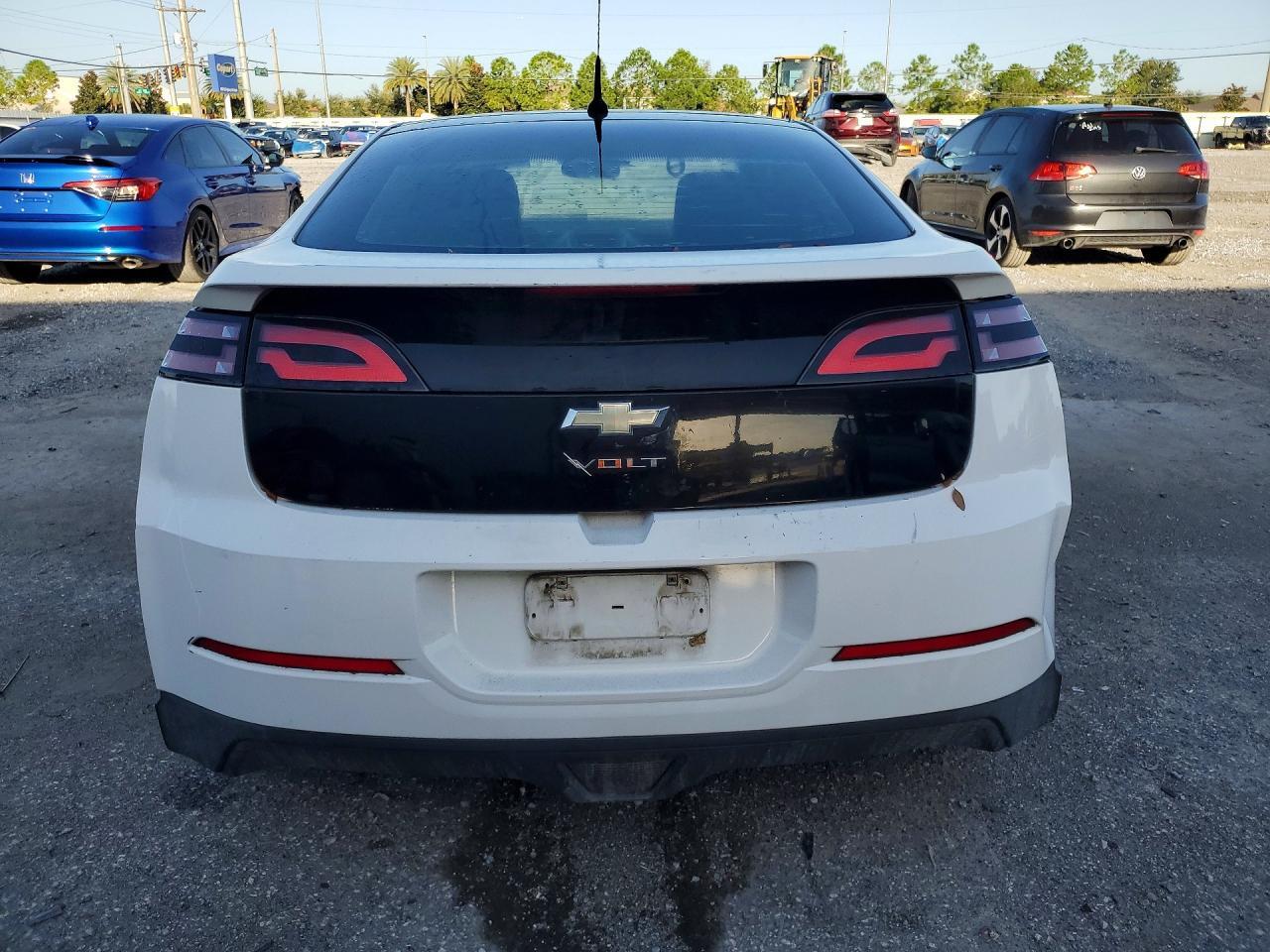 2012 CHEVROLET VOLT — Фото 6 из 12