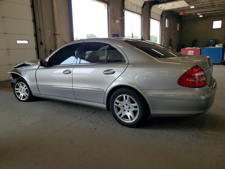 WDBUF65J64A580437 2004 MERCEDES-BENZ E photo no. 2