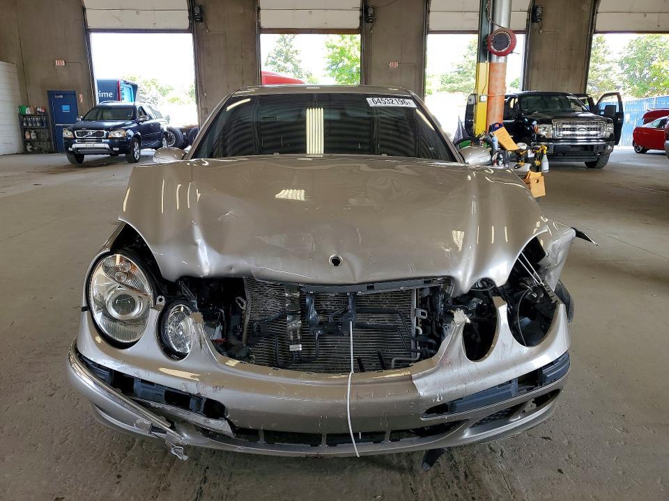 WDBUF65J64A580437 2004 MERCEDES-BENZ E photo no. 5