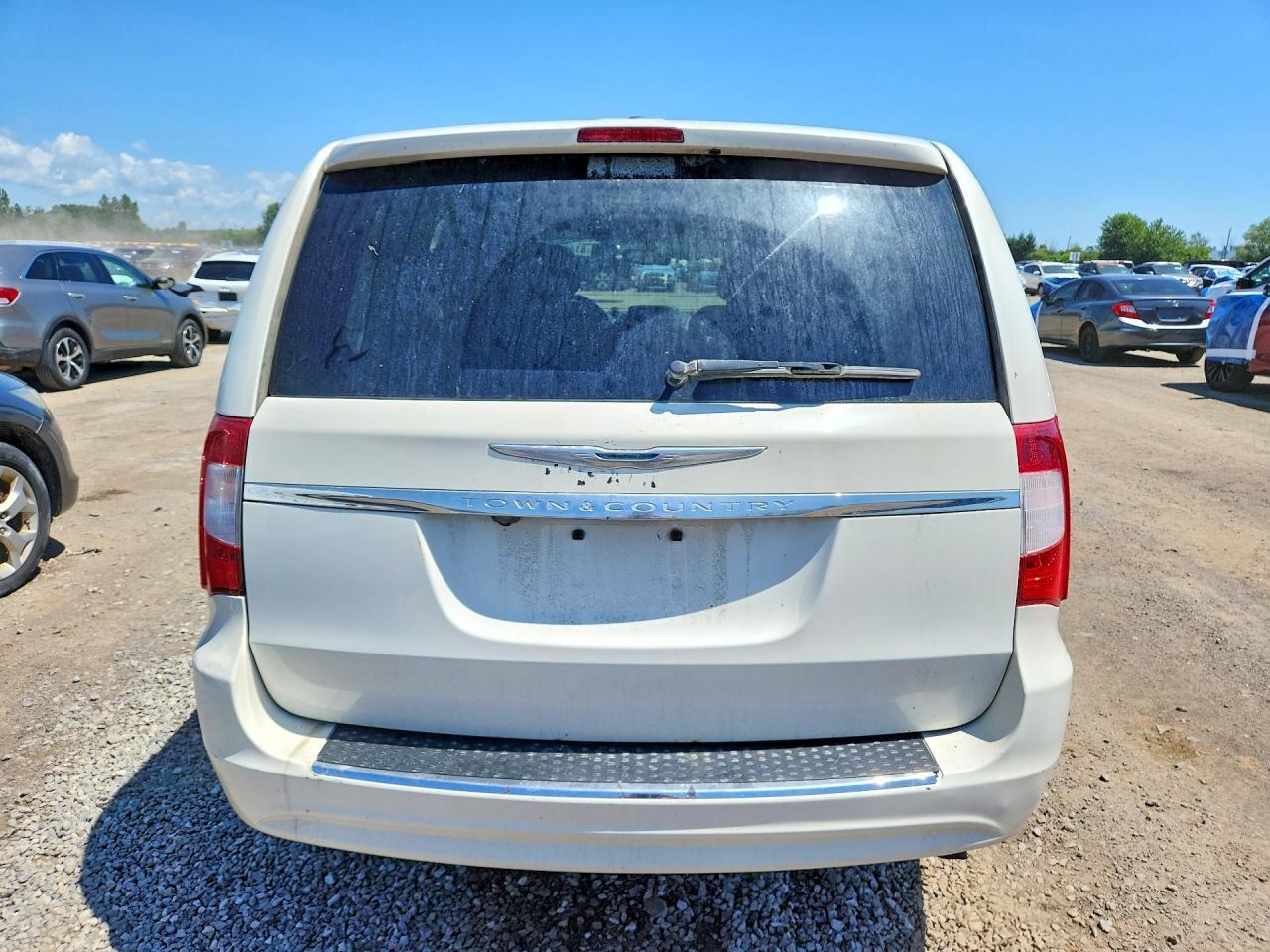 2012 CHRYSLER TOWN & COUNTRY TOURING — Фото 6 из 13