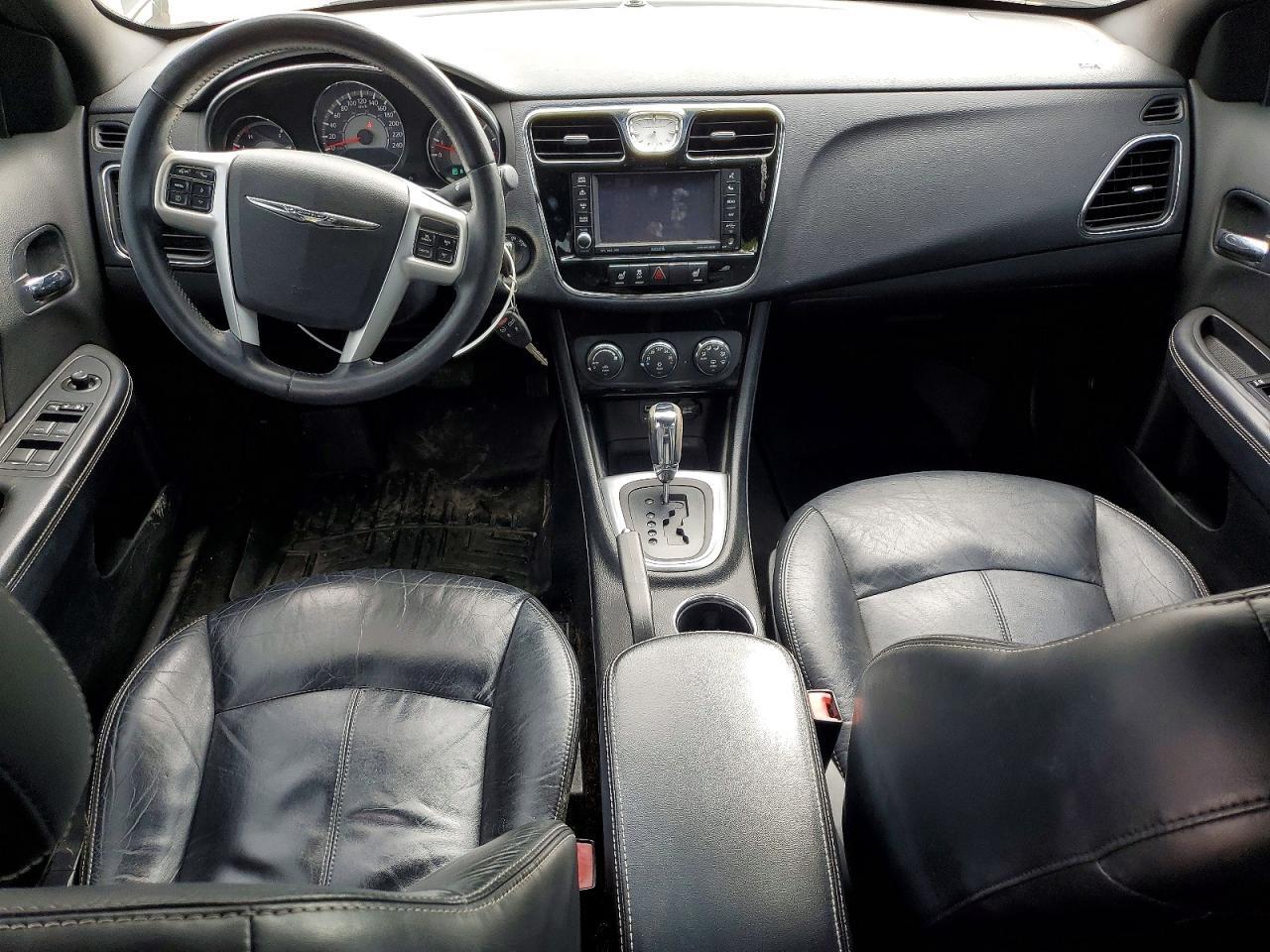 2012 CHRYSLER 200 LIMITED — Фото 8 из 13