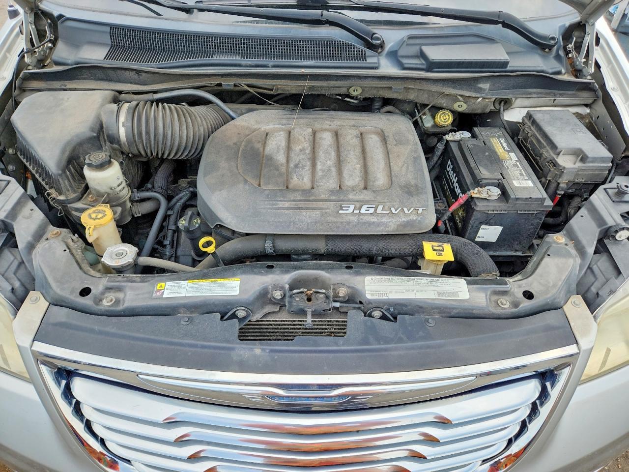 2012 CHRYSLER TOWN & COUNTRY TOURING — Фото 12 из 13