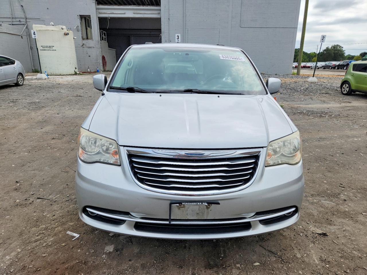 2012 CHRYSLER TOWN & COUNTRY TOURING — Фото 5 из 13