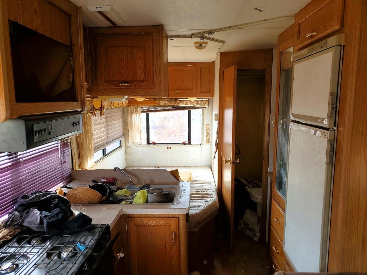 1995 FORD E350 RV — Фото 10 из 13