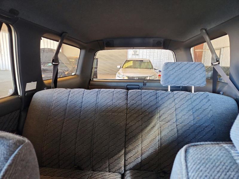 1995 TOYOTA 4RUNNER SR5 V6 — Фото 10 из 13