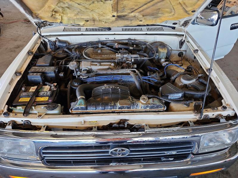1995 TOYOTA 4RUNNER SR5 V6 — Фото 12 из 13