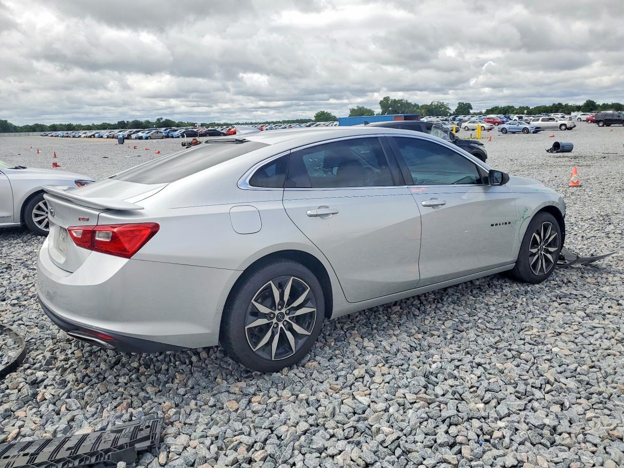 1G1ZG5ST2LF138575 2020 CHEVROLET MALIBU photo no. 3