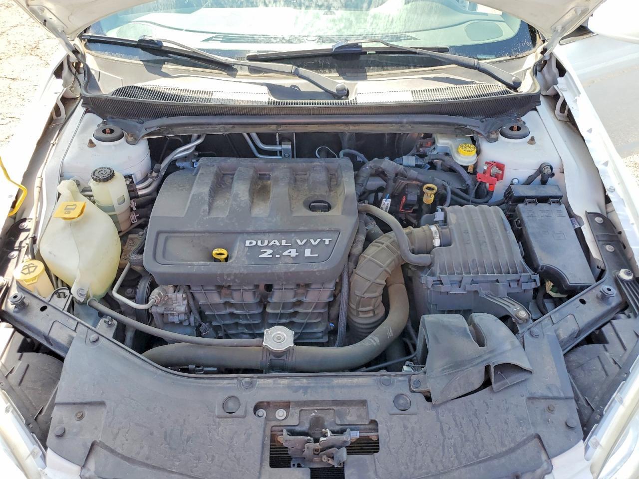 2012 CHRYSLER 200 LX — Фото 11 из 12